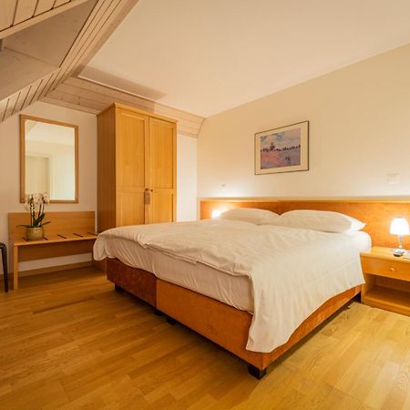 Hotel Du Cheval Blanc - City Center Bulle ภายนอก รูปภาพ